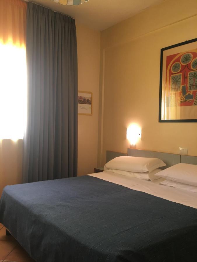 Hotel Ping Pong Lido di Ostia Exterior photo
